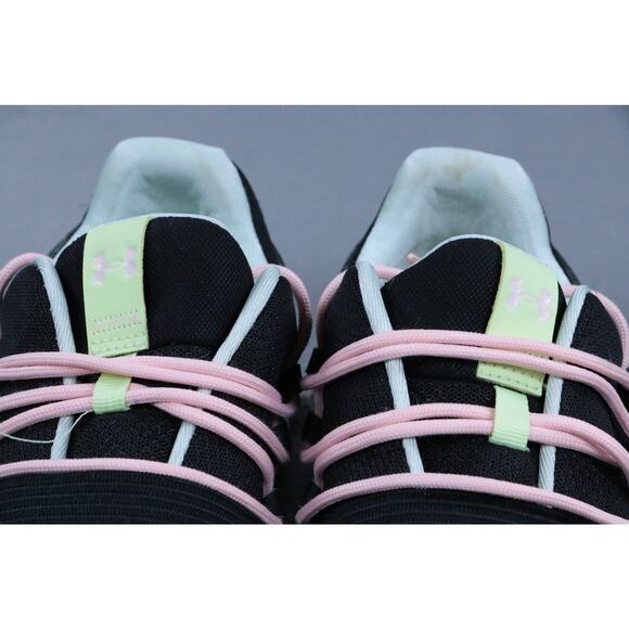 Athletic_Shoes